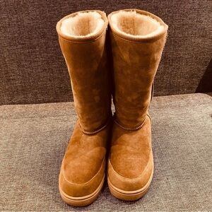 MI WOOLLIES  Sz 10 Leather Shearling Chestnut warm cuddly soft Boots